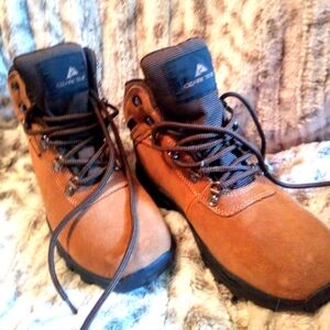 Ozark Trail Women Hiker Boots